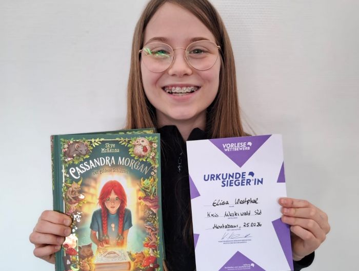 Die Siegerin des Kreisentscheides Elisa Westphal. Damit hat sie sich für den Regionalentscheid qualifiziert. Die Siegerin des Kreisentscheides Elisa Westphal. Damit hat sie sich für den Regionalentscheid qualifiziert.